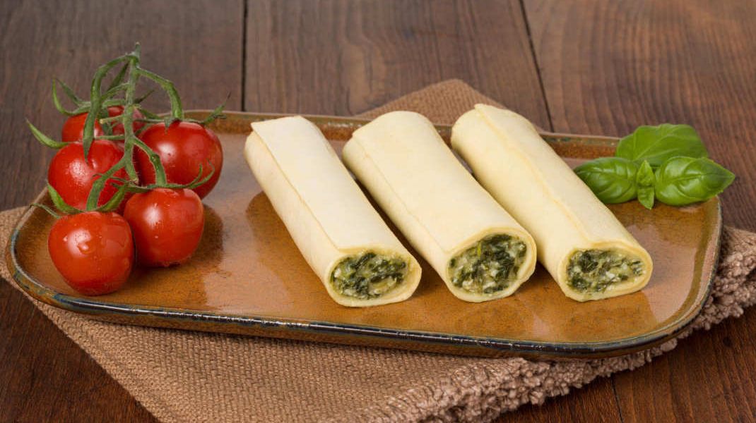 Vegetarische Cannellonie mit zucchini- spinat Füllung